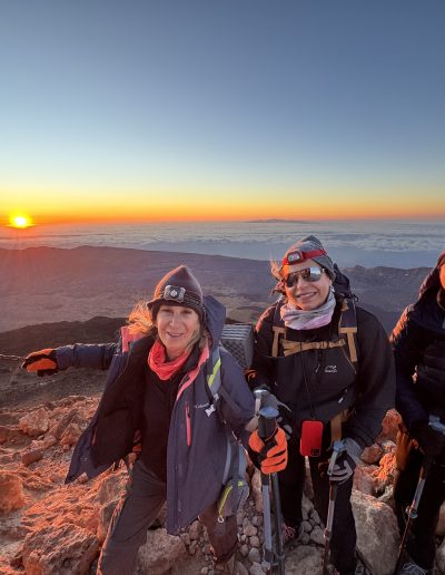 Actividad 13 - Ascenso al Teide VIP con Refugio + Amanecer en la Cumbre - EXPERIENCIAS VIP SAWABONA TREK
